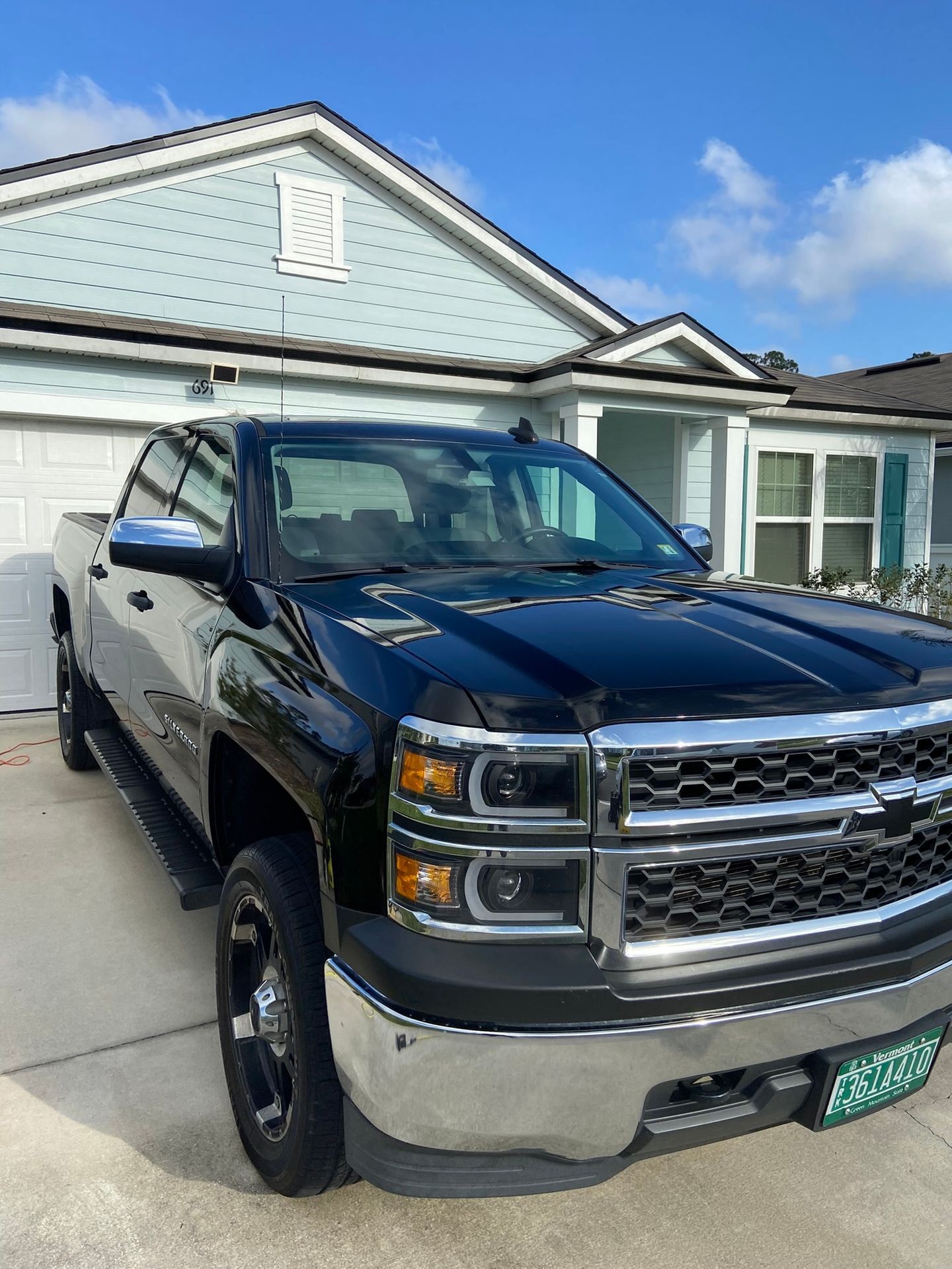 Exterior Detail in Palm Coast car detailing